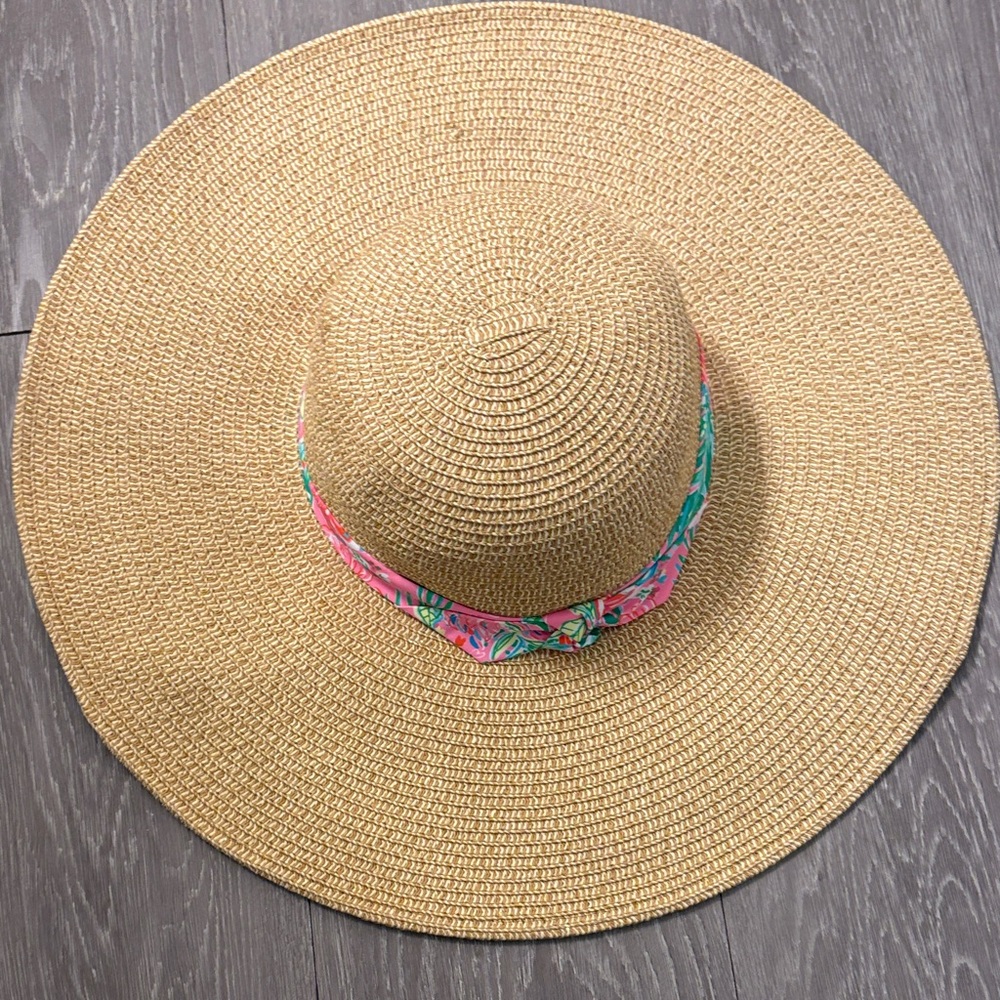 Lilly Pulitzer straw hat